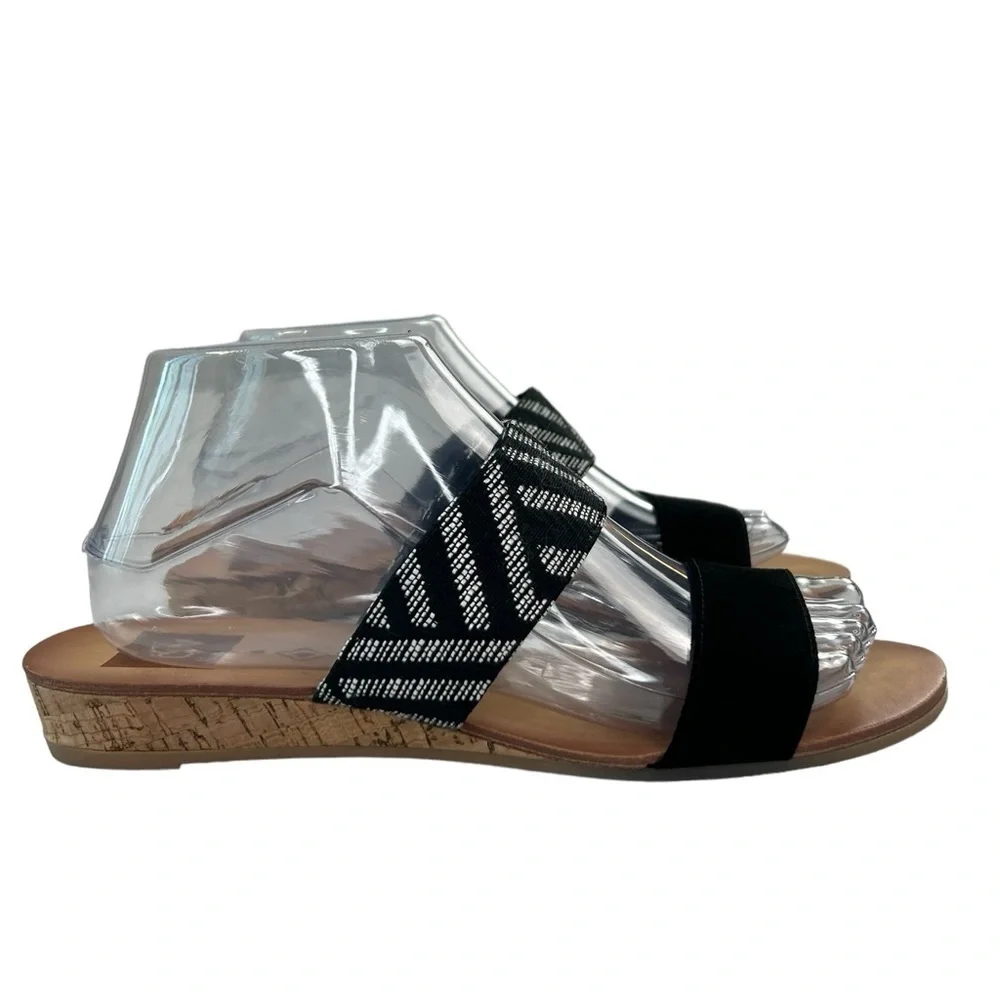 Dolce Vita Aztec Tribal Southwestern Black White Slip On Wedge Sandals SZ 8.5